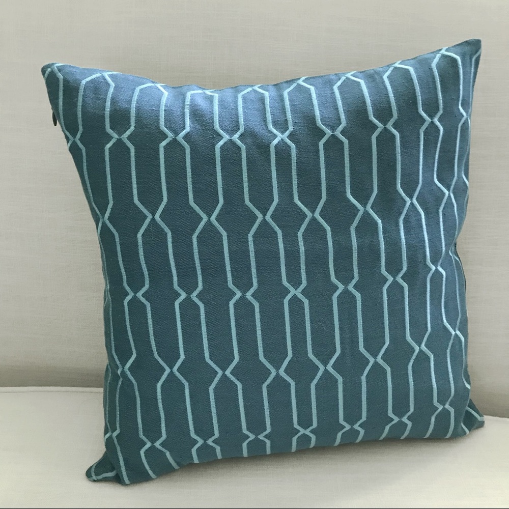 Blue geometric accent pillow
